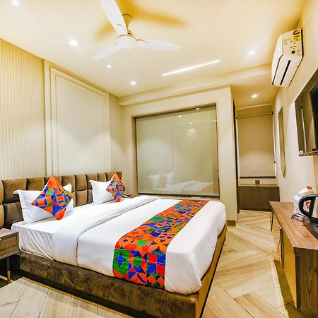 Fabhotel Prime Qotel Janakpuri デリー エクステリア 写真