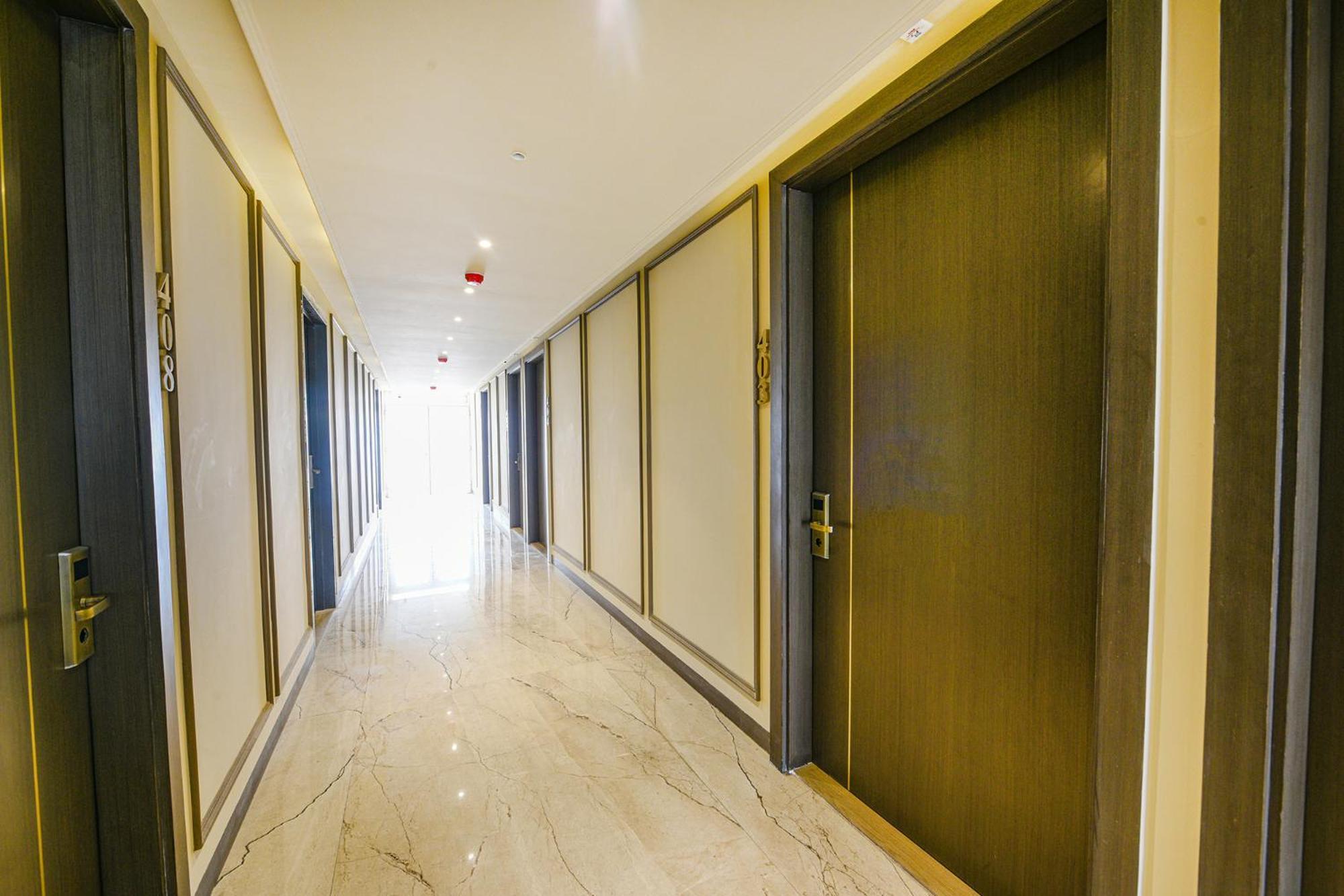 Fabhotel Prime Qotel Janakpuri デリー エクステリア 写真